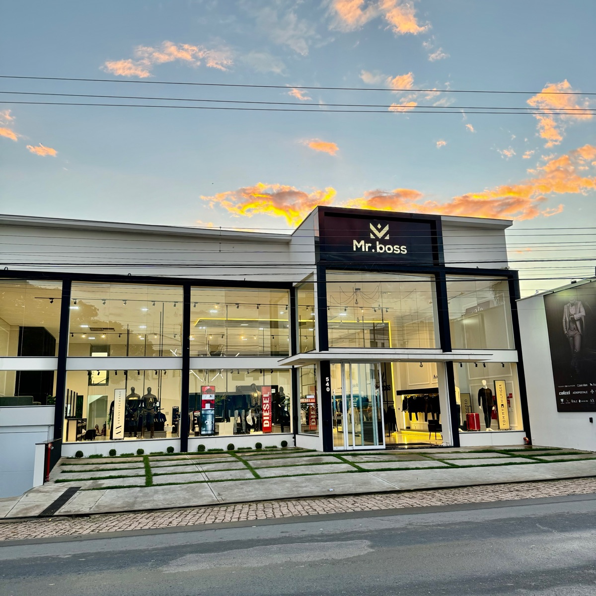 Mr.Boss 2026 — loja de 923 m²